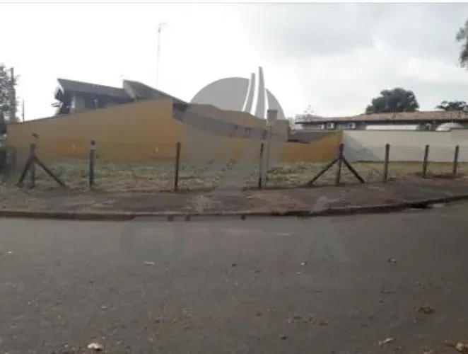 Terreno à venda no bairro Alto do Taquaral, Campinas/SP.