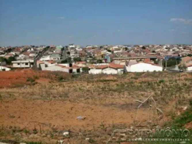 ÁREA,0 Dormitorio(s) bairro Santa Cecília