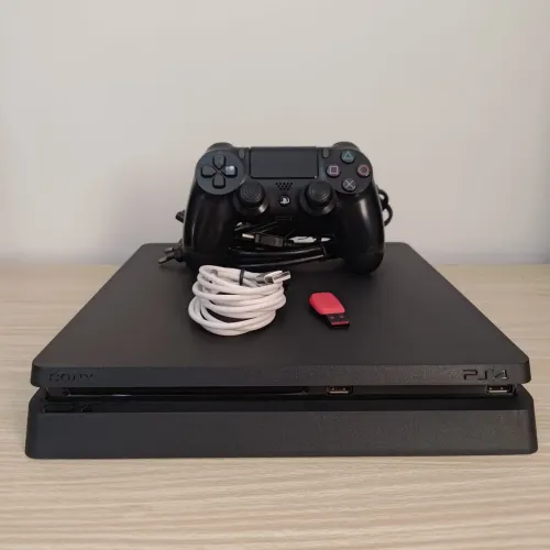 PS 4 Slim DESBLOQUEADO