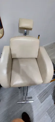 Poltrona de salão hidráulica e mocho
