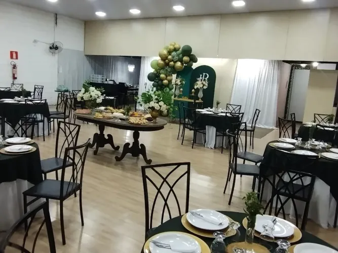 Mesa oval mdf e pé torneado