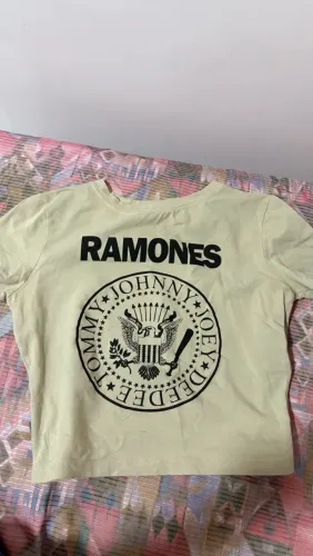 cropped ramones