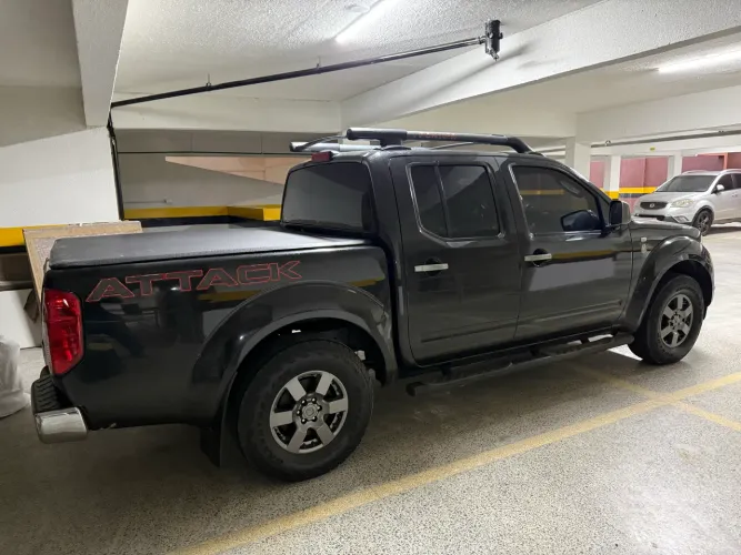 Nissan Frontier SV At.cd 4X4 2.5 TB Diesel Mec. 2013