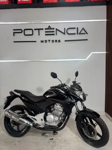 CB 300R Oportunidade