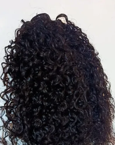 cabelo Humano na tela cacheado
