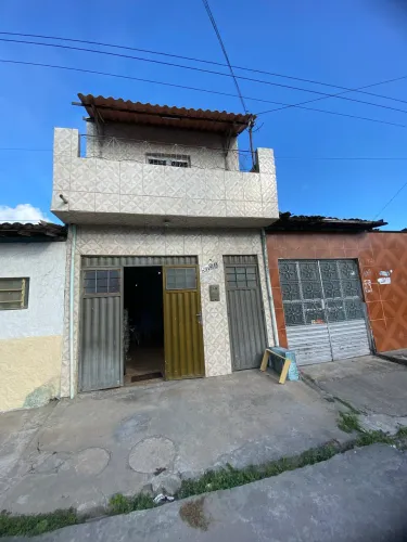 Duas Casas / Excelente Oportunidade!