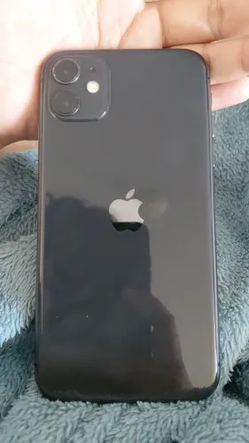 Vendo 2 iPhones seminovos