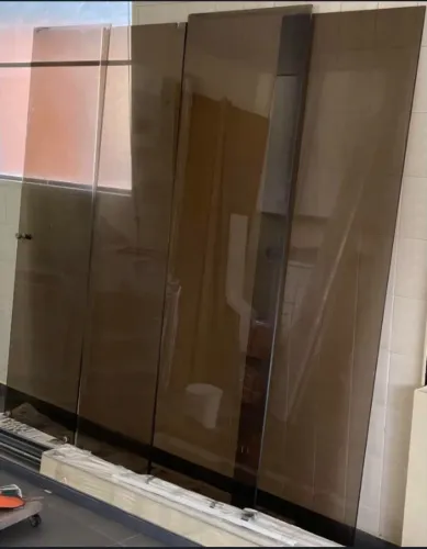 Vidro laminado prateado