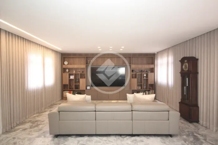 PARTAMENTO DE 4 QUARTOS COM 210 m² NO SÃO PEDRO codigo: 371539