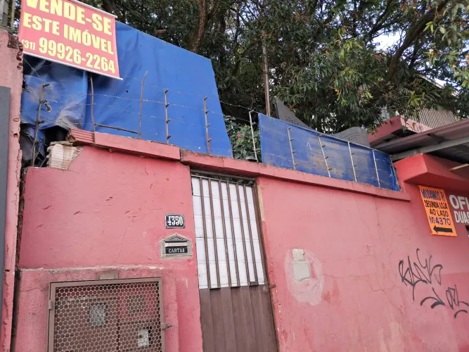 Venda de lote com casa e loja.