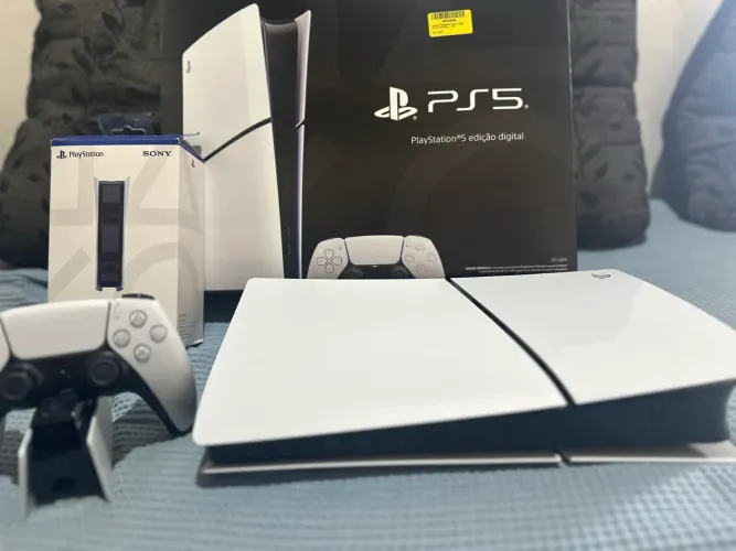 PLAYSTATION 5 SLIM 1TB