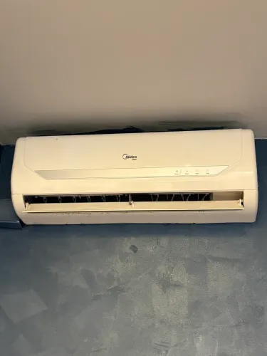 Ar-condicionados Midea 12.000 / Springer Midea 9.000