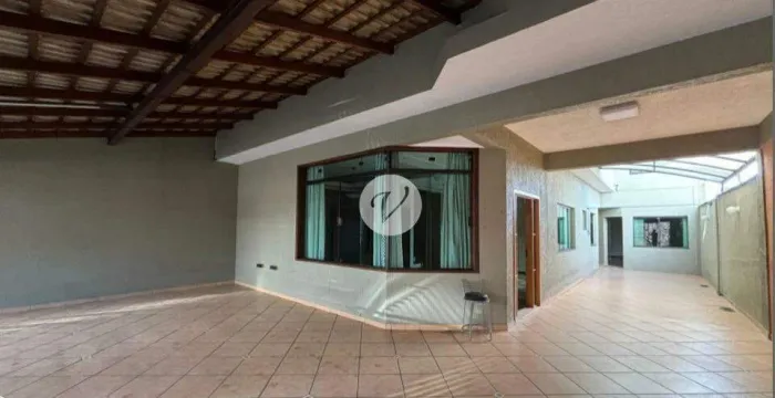 Sobrado Comercial para Aluguel em Santo André (Vila Helena) | 5 Quartos, 3 Suítes e 5 Vaga