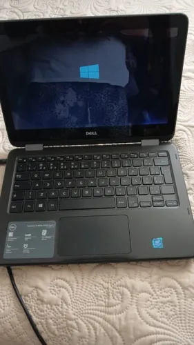 Um Netbook Deel  usado 