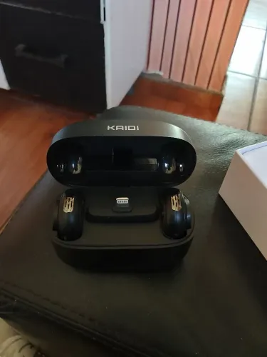 Vendo um microfone magnético 2ln1 de lapela sem fio