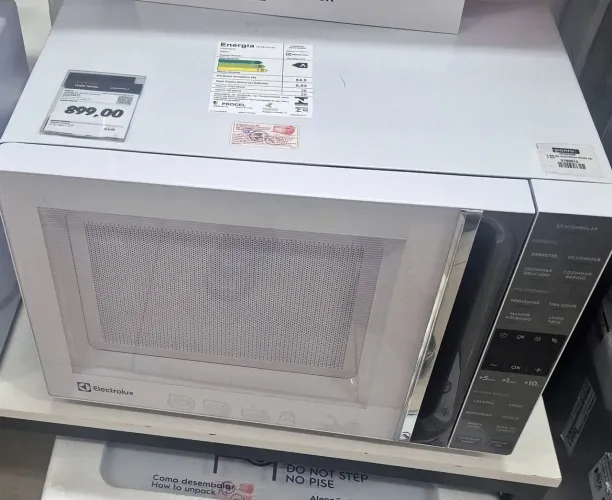 MICRO-ONDAS ELECTROLUX NOVO NA CAIXA