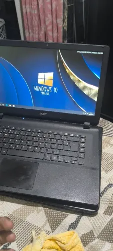 Notebook Acer dual core ?gb DDR3 SSD de 120 gb Bat sem carregar funcionando perfeitamente 