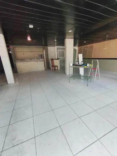 Ponto comercial ENORME pertinho da principal dos Bancários