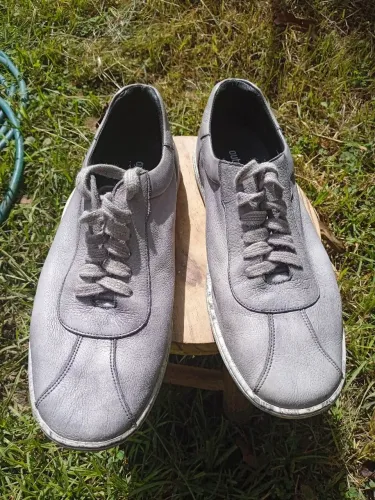 Sapato Outer de Couro Cinza