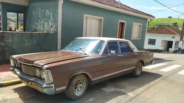 Ford Galaxie 500 4.8 V8 Manual 1976