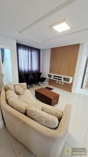 Apartamento para Locação Anual 7.500 com taxas inclusas.