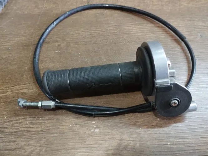 Acelerador rapido moto