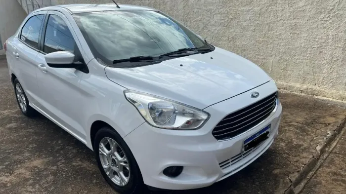 Ford KA+ Sedan 1.5 SEL 16V Flex 4P 2015
