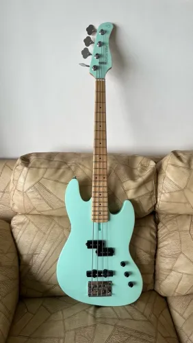 Baixo Sire u5 short scale Marcus Miller