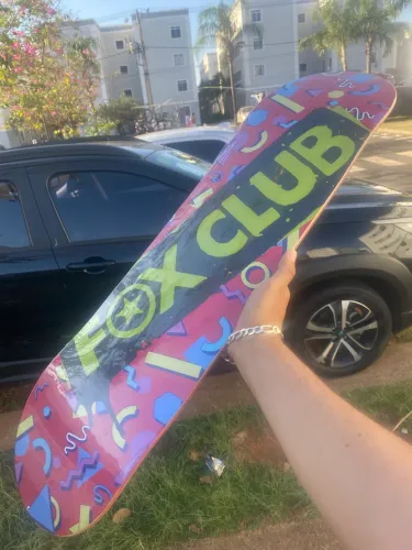 Shape SKATE + lixa FOX CLUBE 150,00$