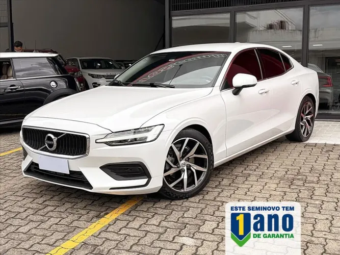 Volvo S60 T-4 Momentum 2.0 190cv 4P 2020