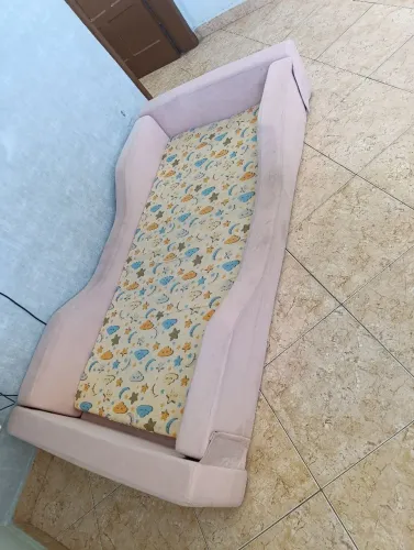 Cama infantil montessoriana