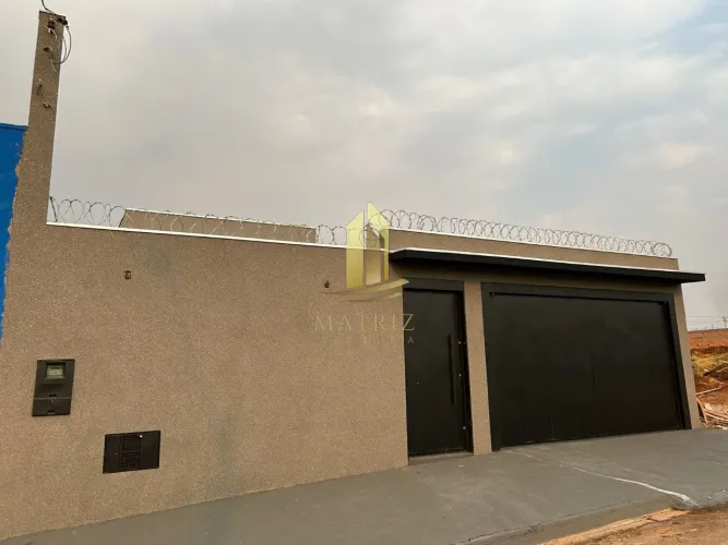 MATRIZ VENDE CASA NO JARDIM ADELINHA