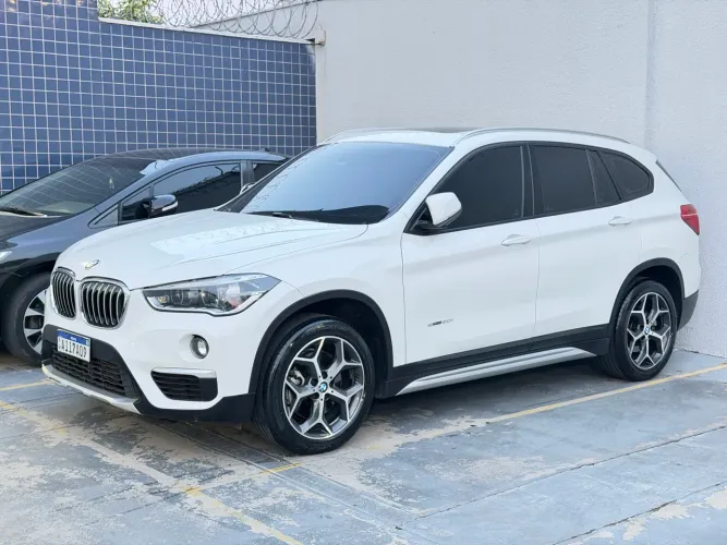 BMW X1 Sdrive 20I X-line 2.0 TB Active Flex 2017