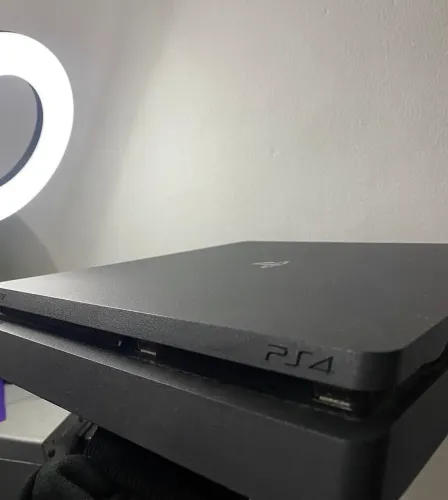 PlayStation 4 Slim