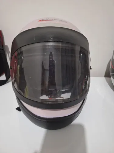 Capacete