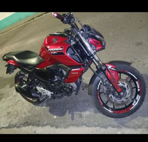 Moto fazer 150 quitada