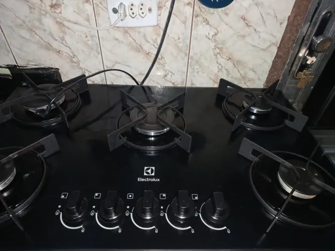 Cooktop electrolux modelo KE5GR 5 bocas
