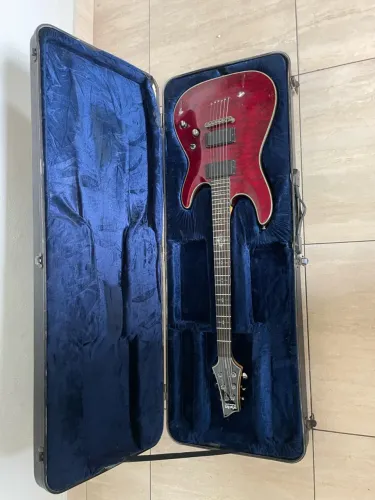 Schecter Damien Elite + Case Original - EMG 81/85 - Trazida dos EUA