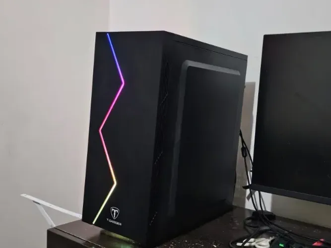 PC Gamer i5 10400F + GTX 1650 + 16GB RAM + SSD 240GB (roda tudo)