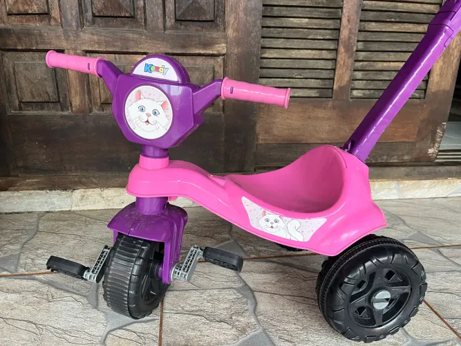 Triciclo infantil