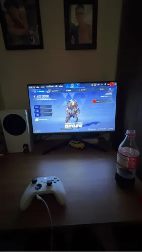 Vendo Xbox séries mais monitor gamer mais fine jbl