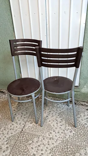 Cadeiras usadas cozinha