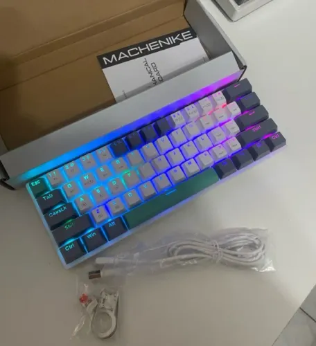 Teclado Mecânico Machenike K500-B61W RGB Wireless Lacrado
