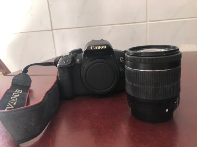 Kit Câmera Canon T5i com Lente EF-S 18-55mm