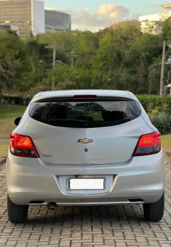 Chevrolet Onix JOY Hatch 1.0 8V Flex Mec. 4P 2019
