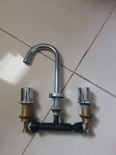 Torneira dupla