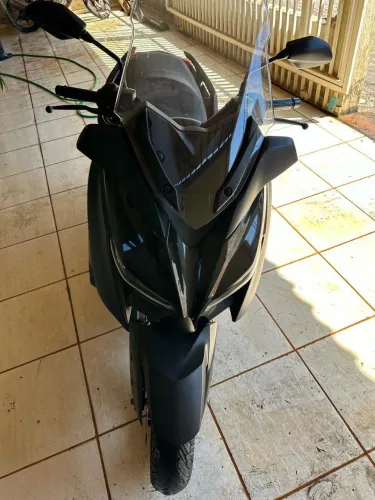VENDO XMAX 250 ABS