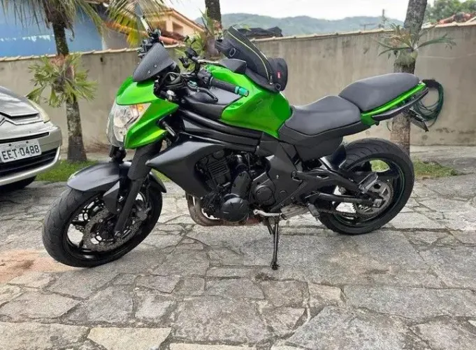 Kawazaki ER6n 650cc NOVA