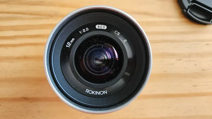 Lente Rokinon 12mm f2 Sony-E