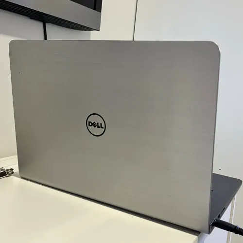 Dell Inspiron 14 i7 8GB SSD 240GB Radeon R7 2GB - Funcionando